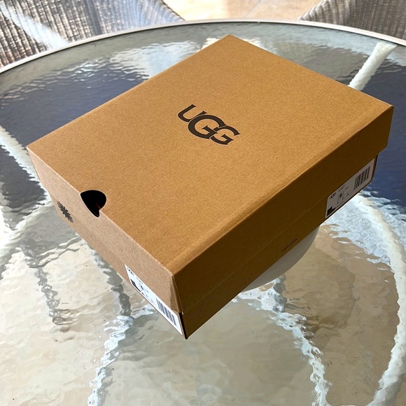 💯Authentic UGG shoe brown box 🎁 - Picture 6 of 7